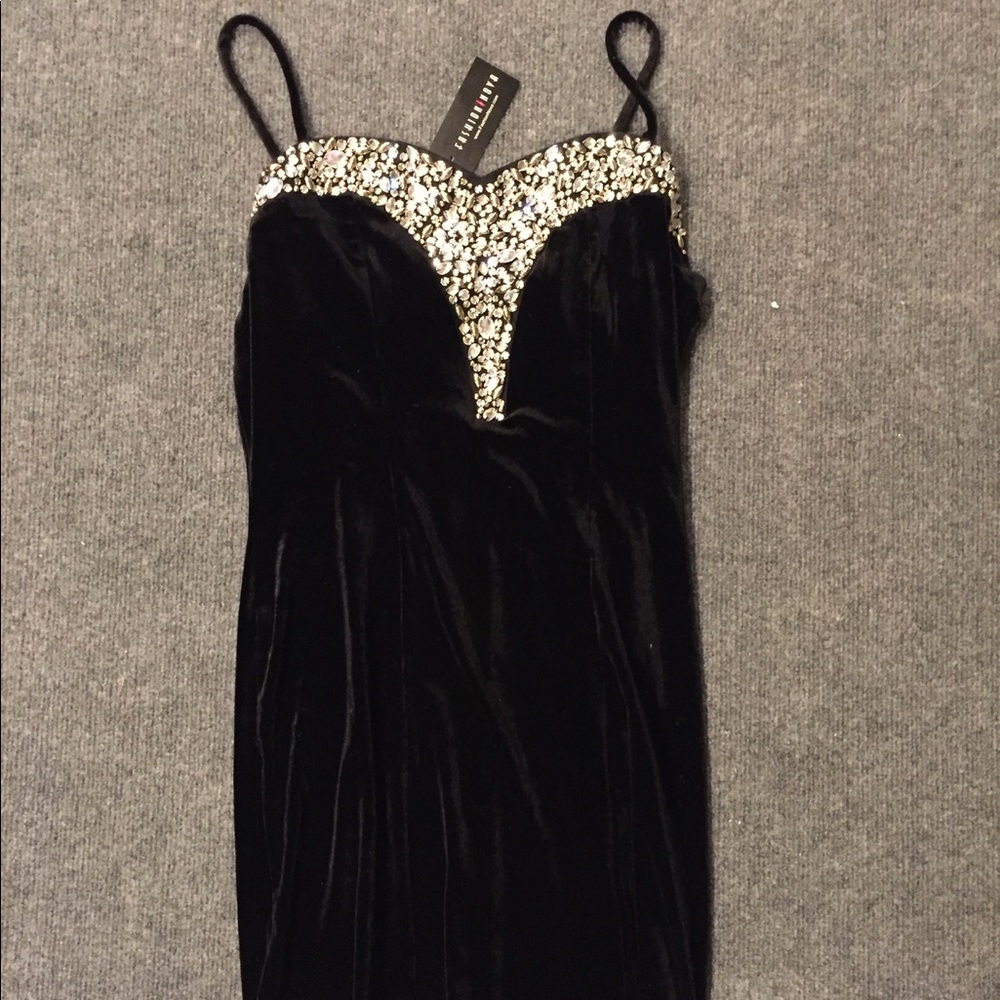 Gem Velvet Dress NWT Fashion Nova - Black - Picture 5 of 8